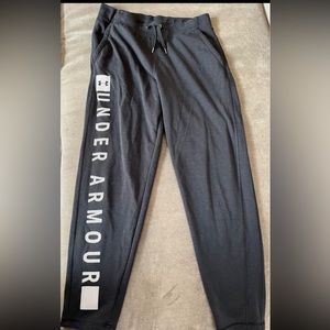 Under Armour sweatpants women’s size small